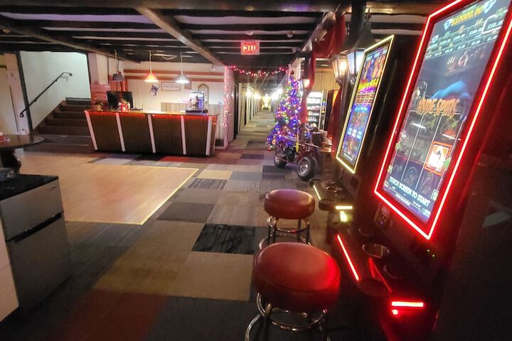 Hotel Interior 100 of 118