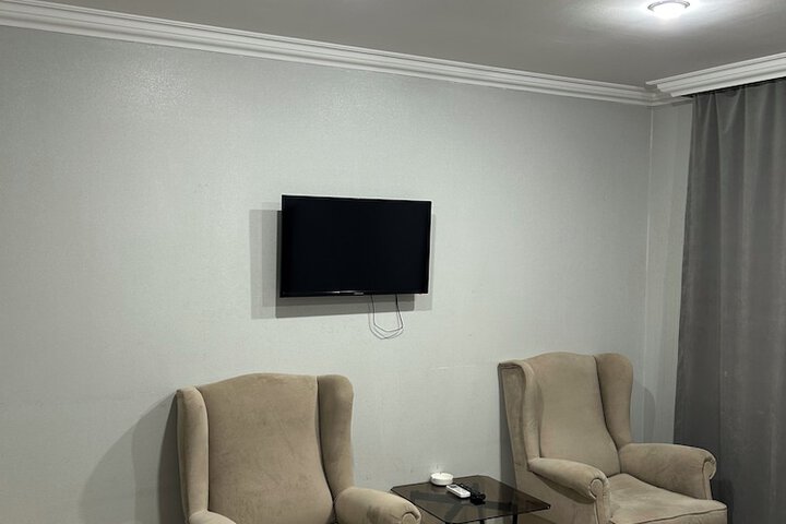 Room 6 of 50