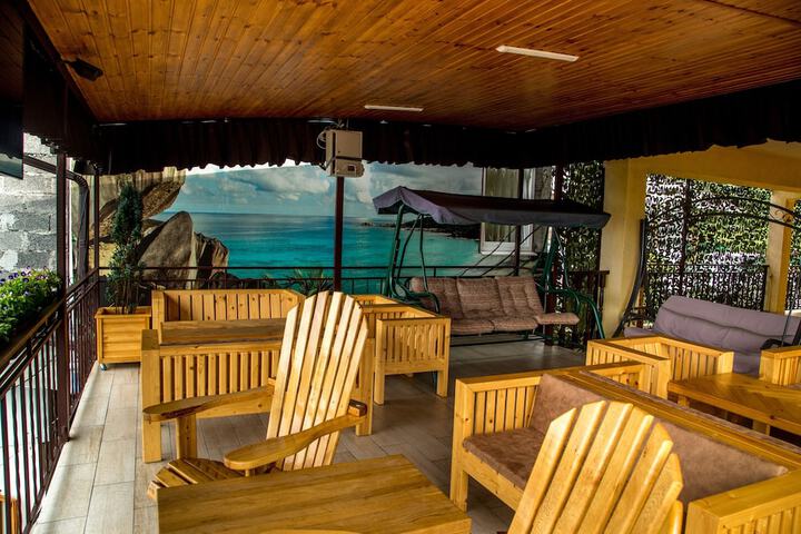 Sundeck 90 of 95