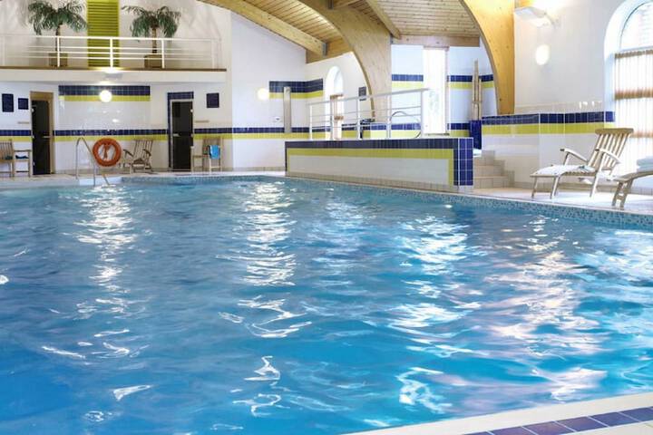 Hotel with Pool