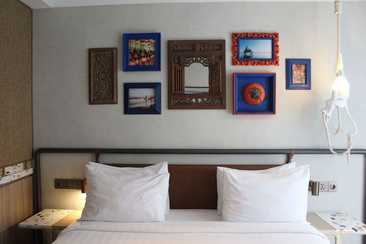 Room 37 of 64