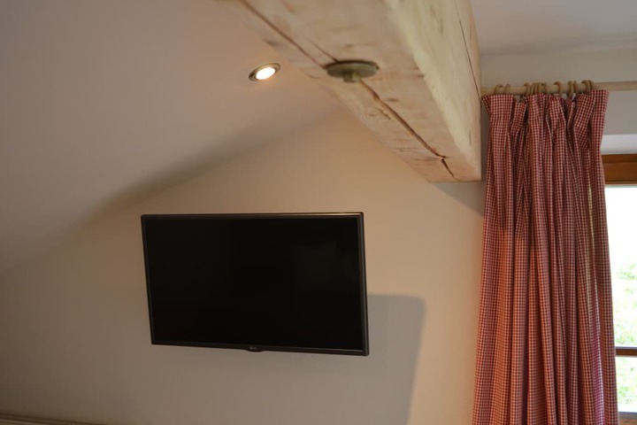 Room 7 of 48