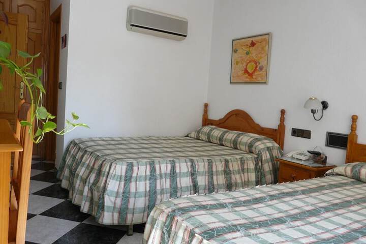Room 15 of 41