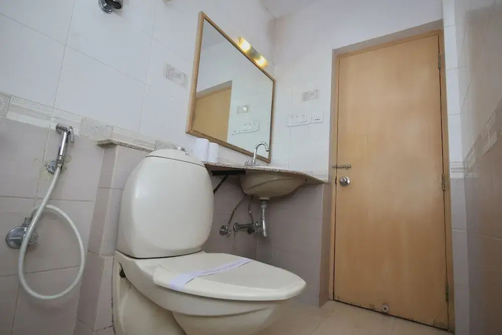 Room 8 of 15