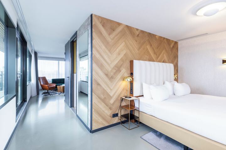 Room 19 of 54
