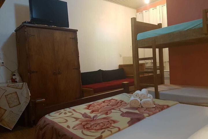 Room 4 of 24