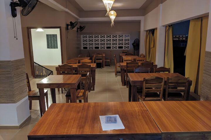 Dining 108 of 137