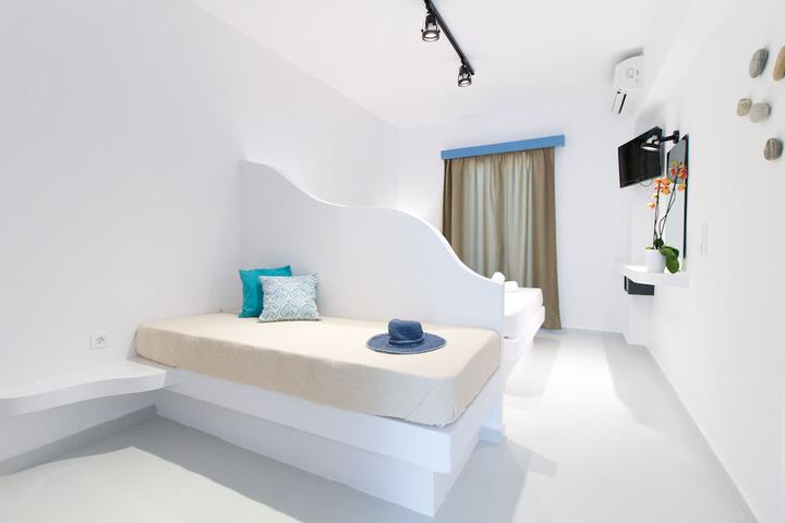Room 5 of 51