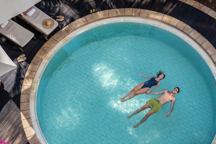 Pool 65 of 130