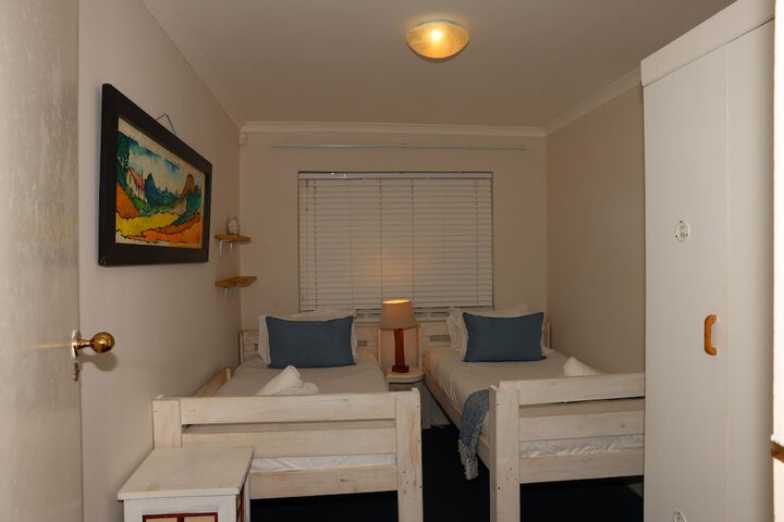 Room 17 of 60
