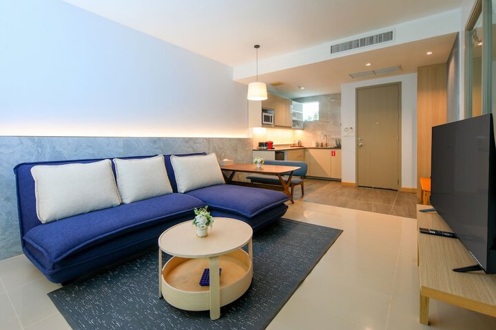 Room 35 of 68
