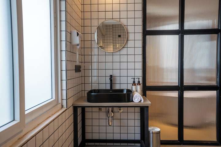 Room 56 of 109