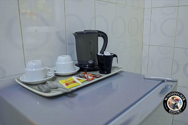 Room 10 of 33