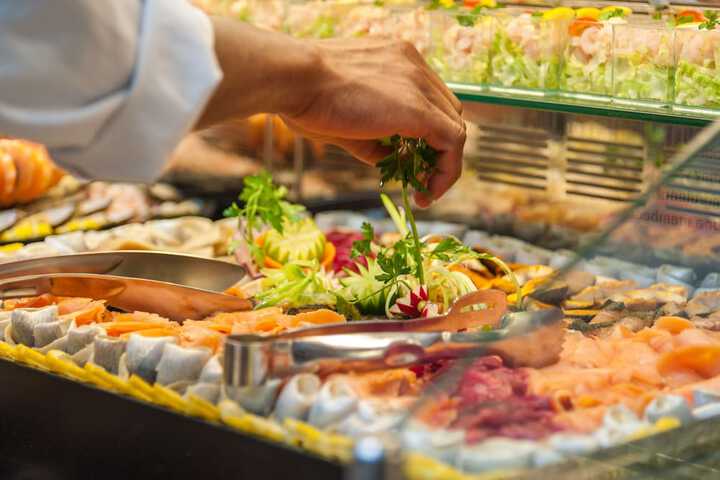 Dining 56 of 103