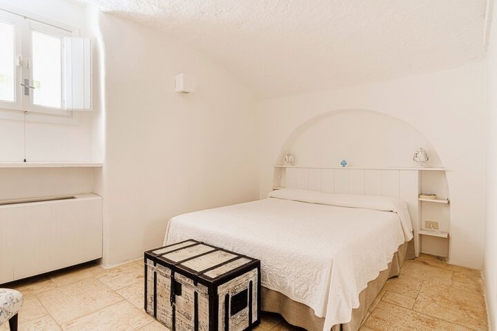 Room 6 of 44