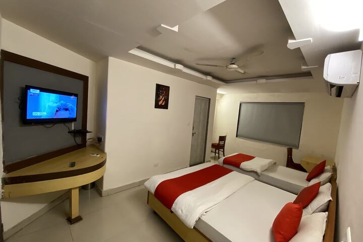 Room 29 of 52