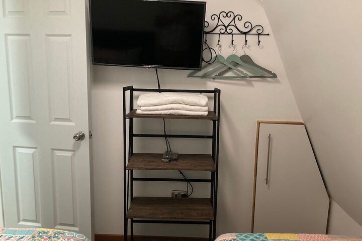 Room 3 of 47