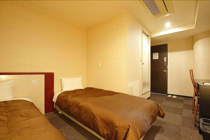 Room 11 of 46