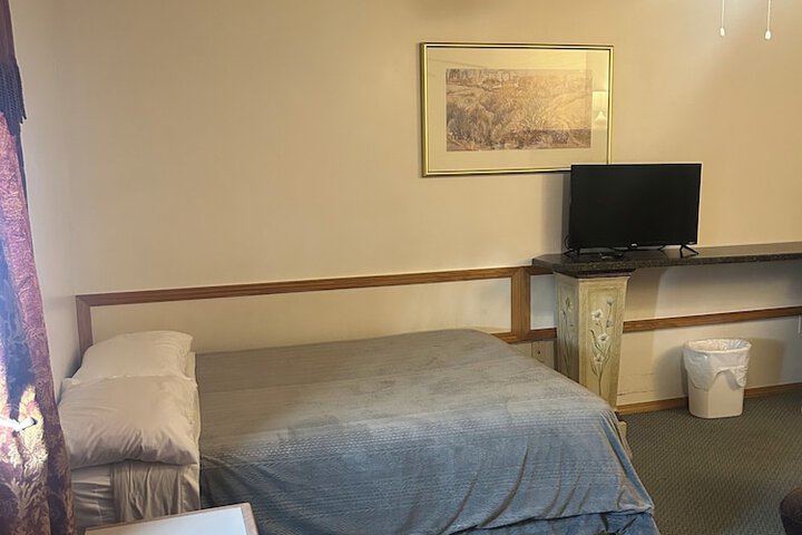 Room 9 of 44