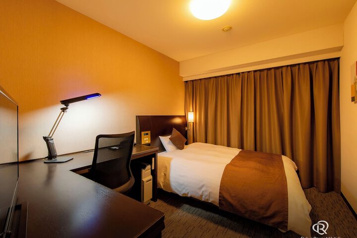 Room 9 of 54