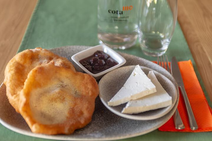 Breakfast/Coffee Service 60 of 81