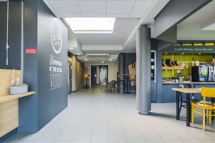 Guest Lobby