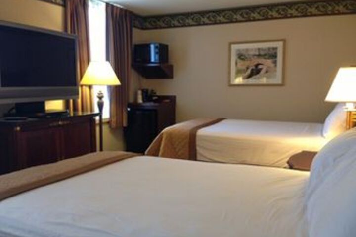Room 10 of 18