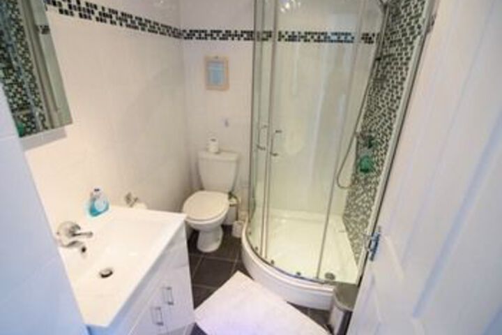 Room 8 of 36