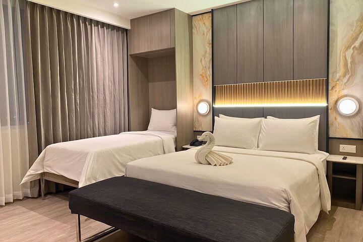 Room 10 of 43
