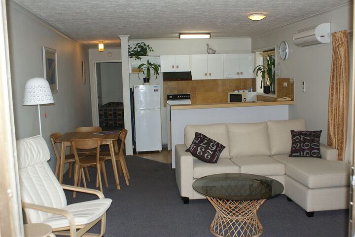 Room 33 of 68