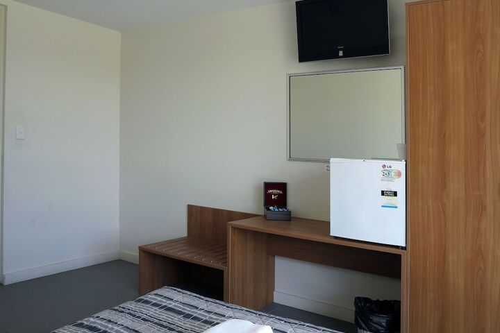 Room 3 of 23