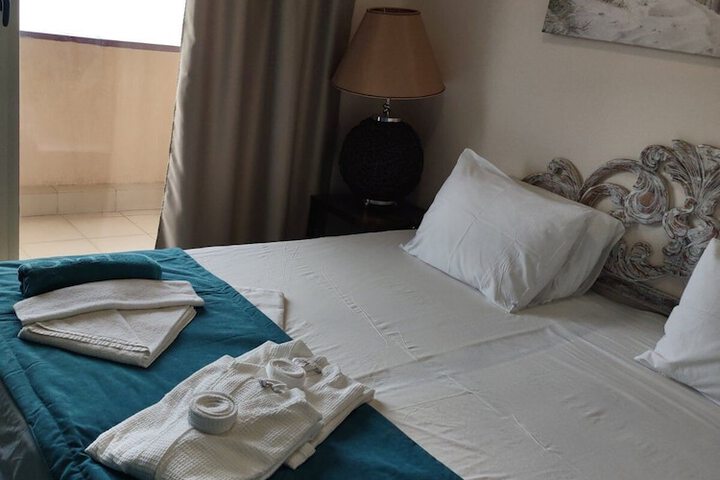 Room 8 of 95