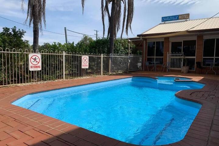 Pool 10 of 13