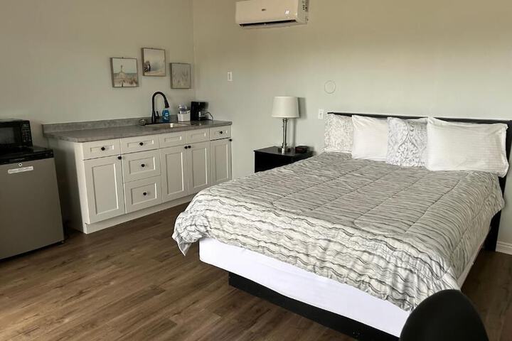Room 2 of 35