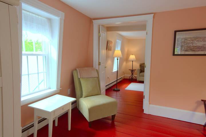Room 21 of 38