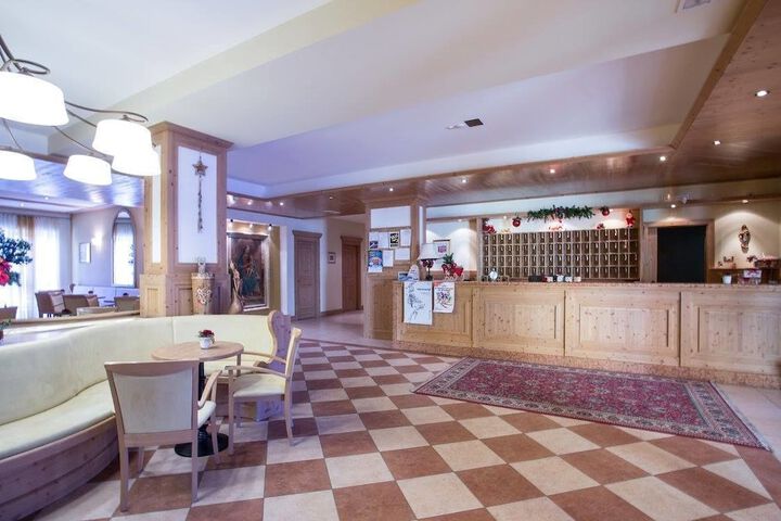 Hotel 2 of 32