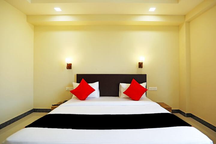 Room 9 of 24