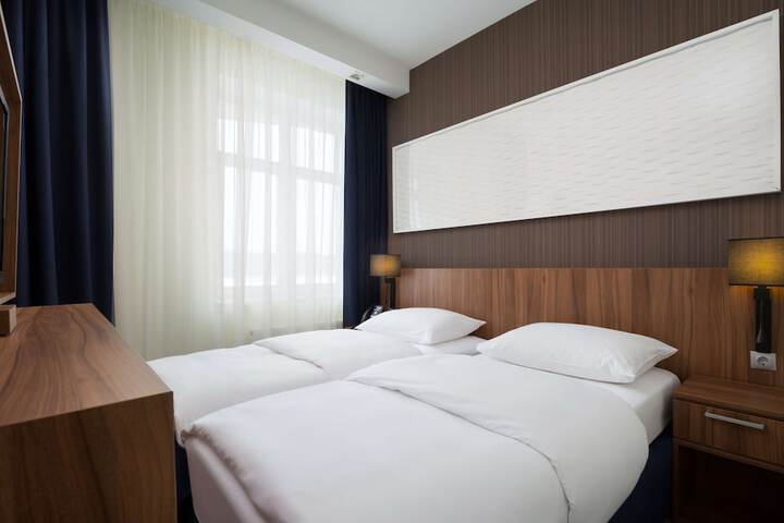 Room 22 of 275