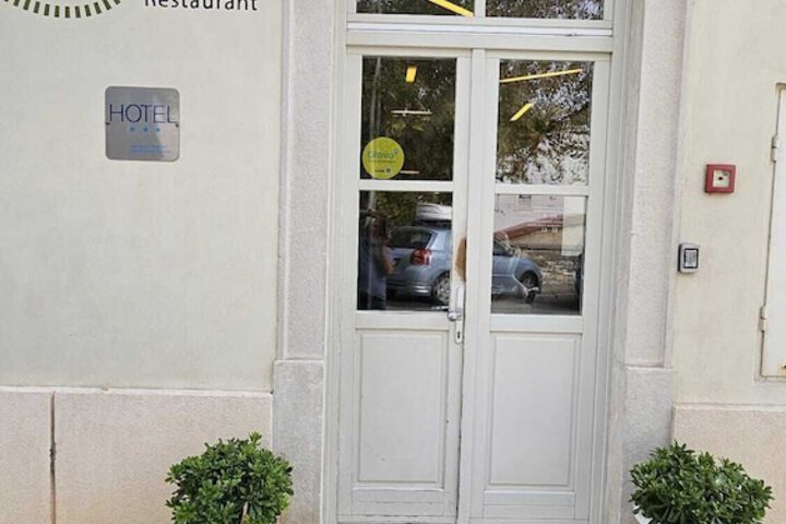 Hotel 67 of 68