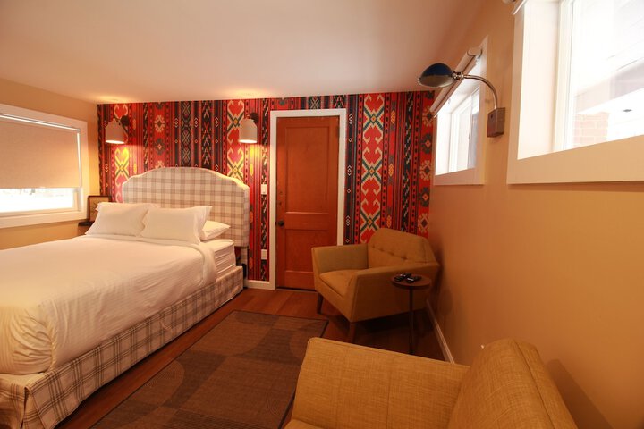 Room 14 of 36
