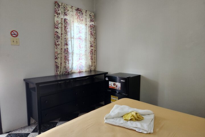 Room 5 of 79