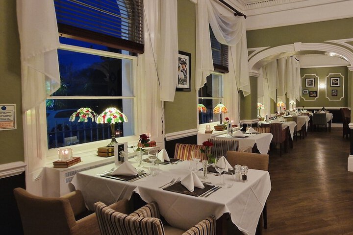 Dining 53 of 70