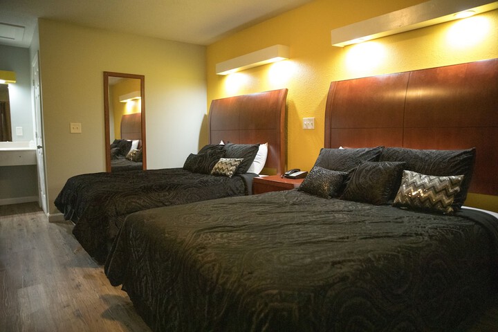 Single Room 1 King Bed (24 of 36)