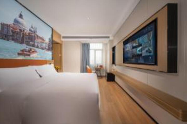Room 22 of 23