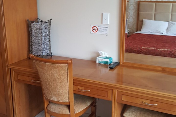 Room 7 of 35