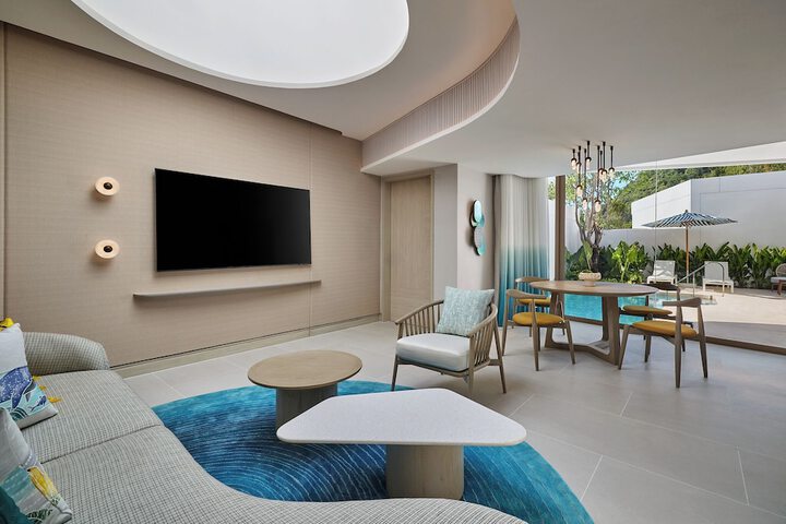 Room 73 of 210