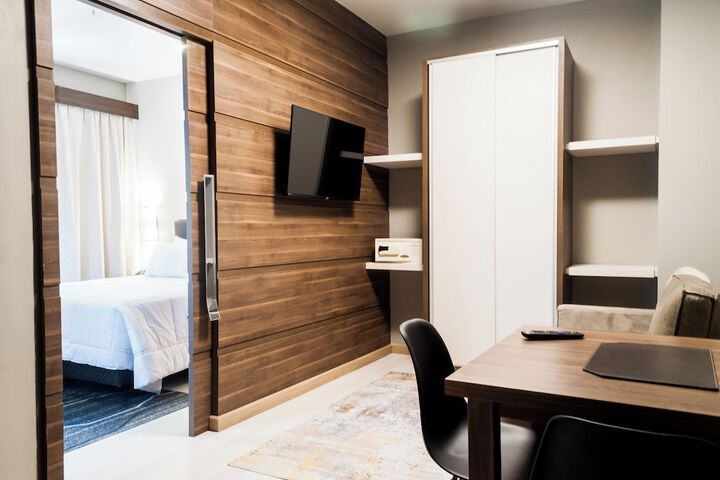Room 41 of 68