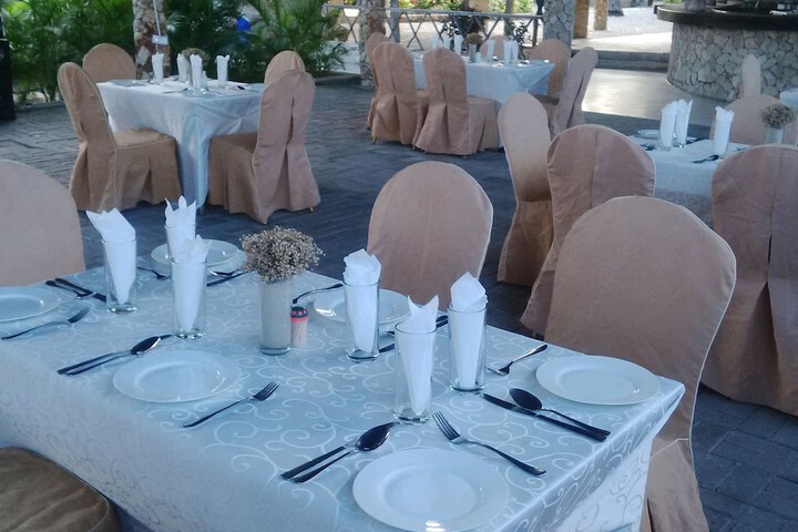 Dining 94 of 146