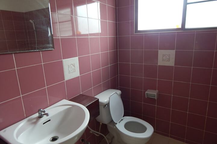 Room 7 of 51