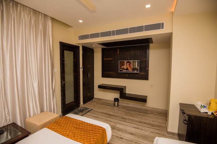 Room 19 of 60